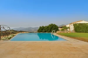 immagine piscina in villa in sardegna gallery italiano