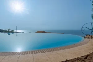 immagine sole splendente a bordo piscina villa in sardegna gallery italiano