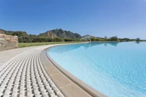 immagine bordo piscina villa in sardegna gallery italiano