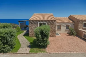 immagine villa in sardegna vista fuori gallery italiano